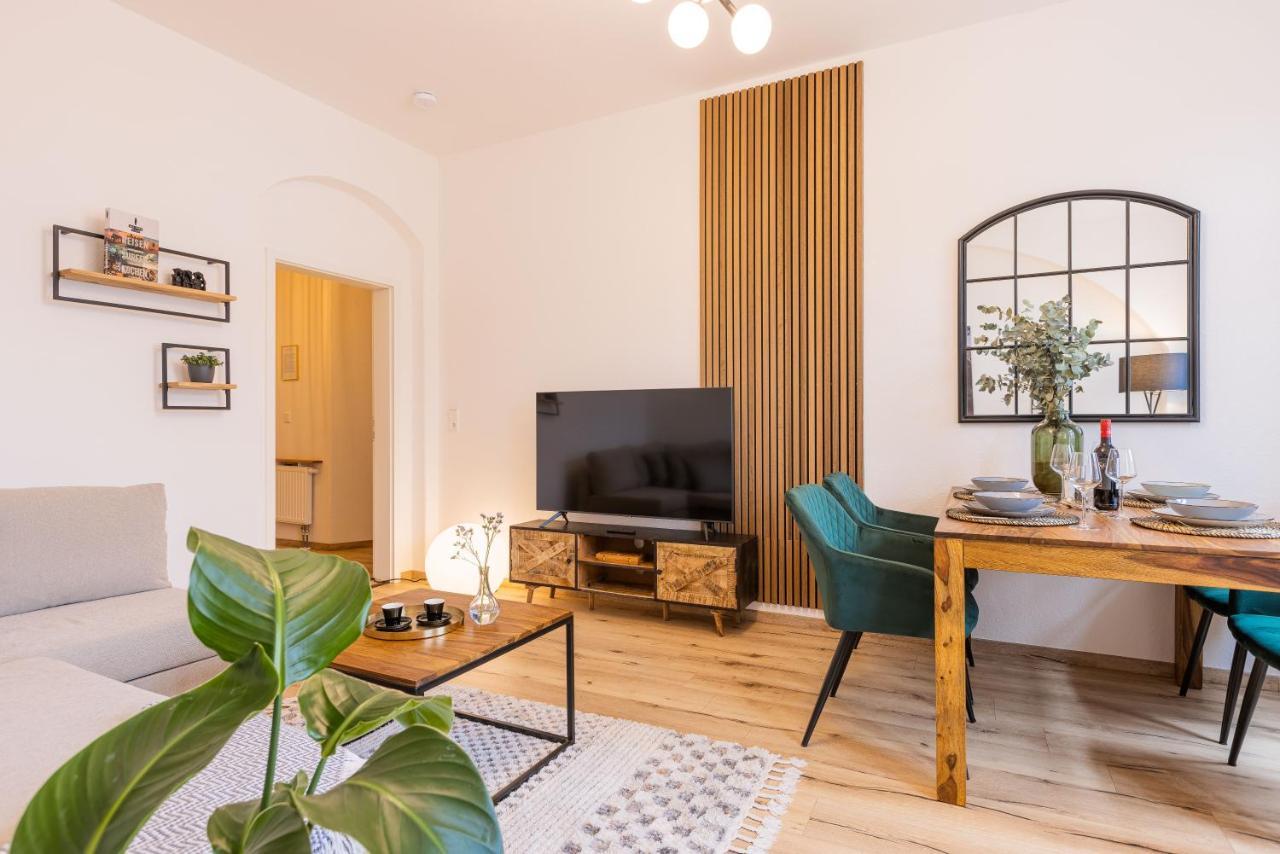 Fynbos Apartments Theaterblick, Historisch & Stilvoll, Parkplatz マイセン エクステリア 写真