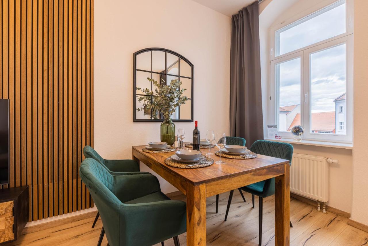 Fynbos Apartments Theaterblick, Historisch & Stilvoll, Parkplatz マイセン エクステリア 写真
